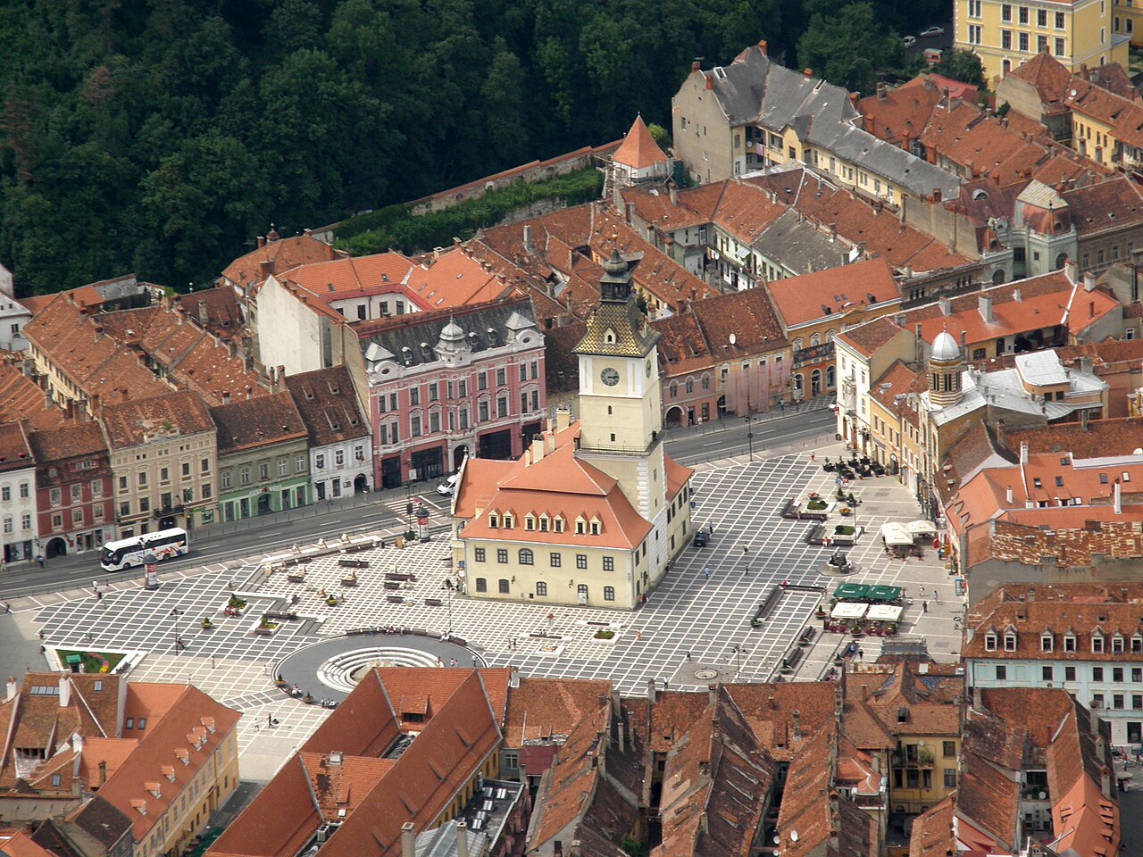 Piața Sfatului și Casa Sfatului din Brașov, vedere panoramică